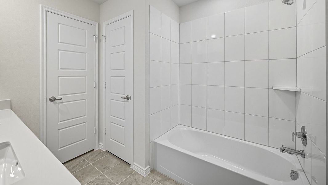 Representative furnished interior of a home built from the Lakehurst by D.R. Horton in Silverado, Aubrey (Image 9). Representative furnished interior of a home built from the Lakehurst by D.R. Horton in Silverado, Aubrey (Image 9).