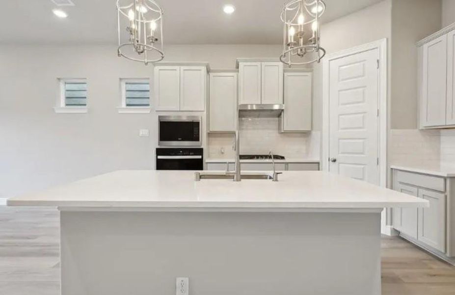 Photo is not of the actual home, but is an inspirational photo of builder’s model home and may depict options, furnishings, and/or decorator features that are not included Photo is not of the actual home, but is an inspirational photo of builder’s model home and may depict options, furnishings, and/or decorator features that are not included