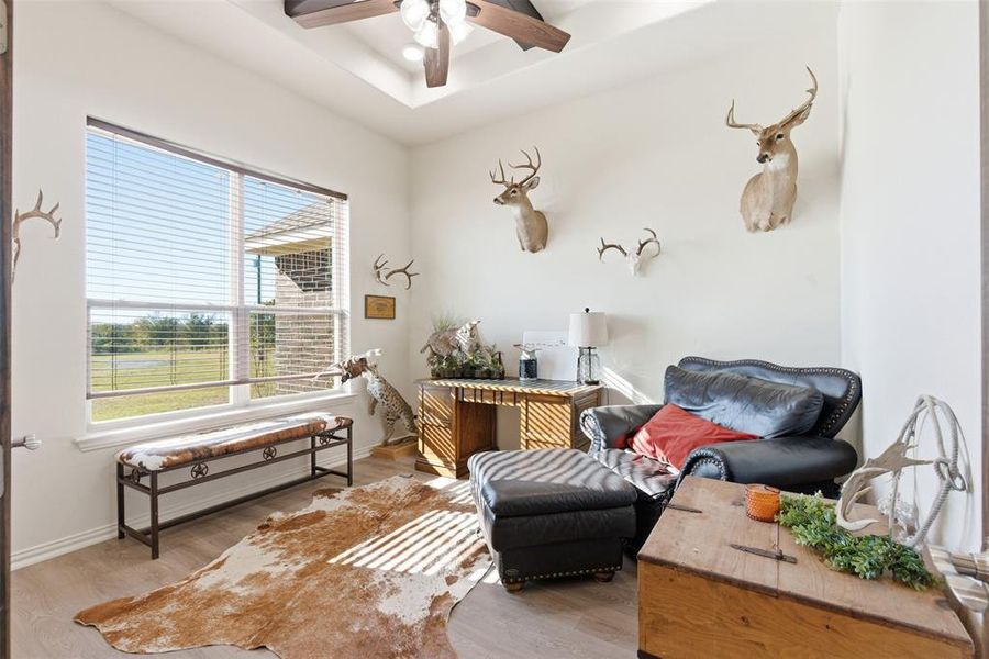 Furnished interior view inside a new home in , Grandview (Image 16).