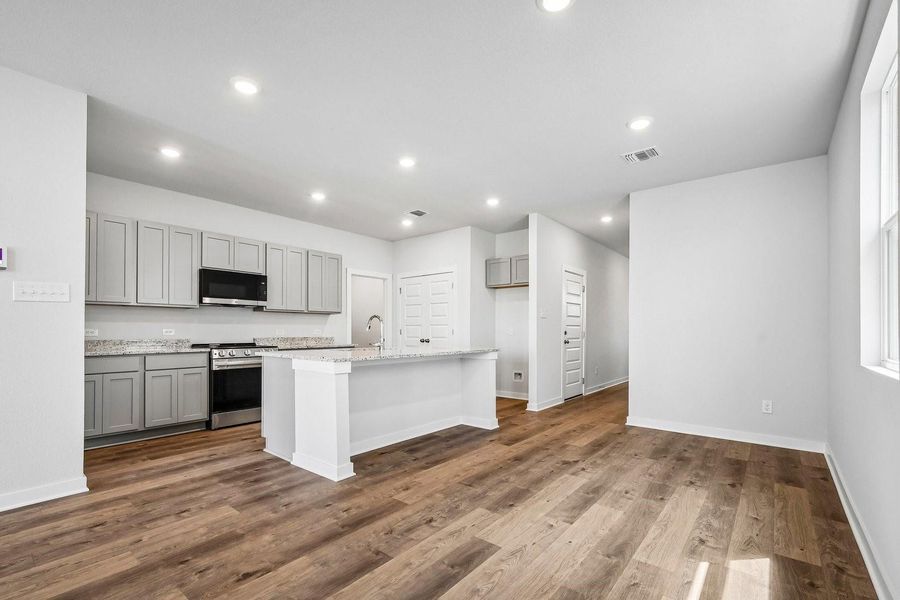 Furnished interior view inside a new home in Eastwood at Sonterra, Jarrell (Image 15).
