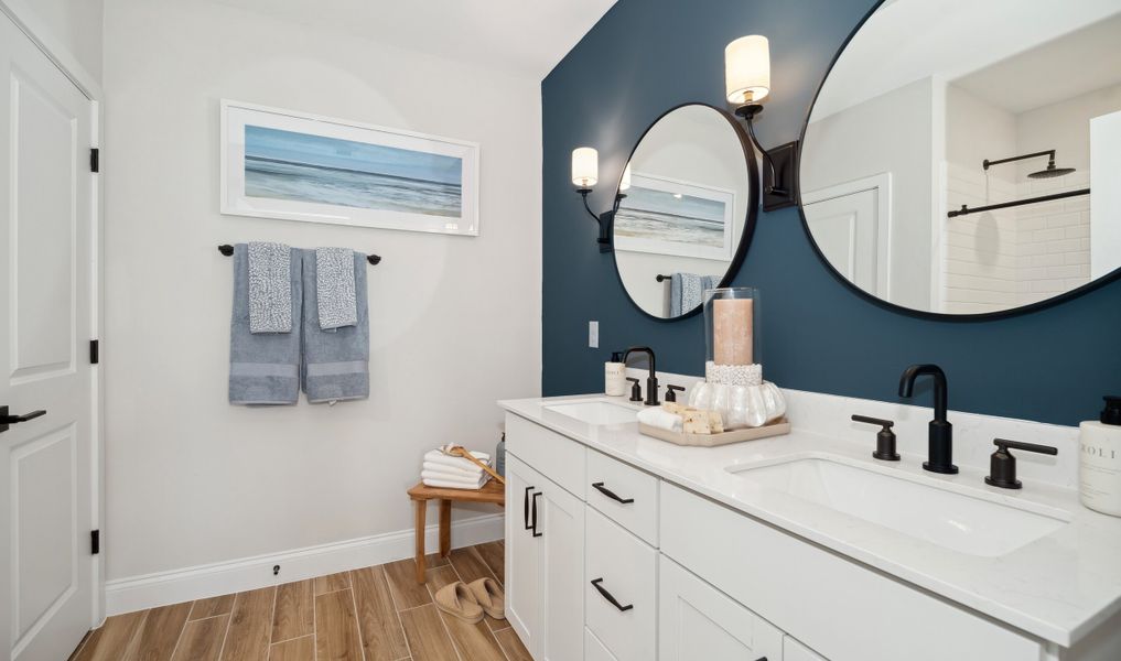 Primary bath with freestanding vanity