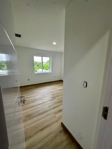 Spacious, unfurnished interior of a new home in , Florida City (Image 37). Spacious, unfurnished interior of a new home in , Florida City (Image 37).