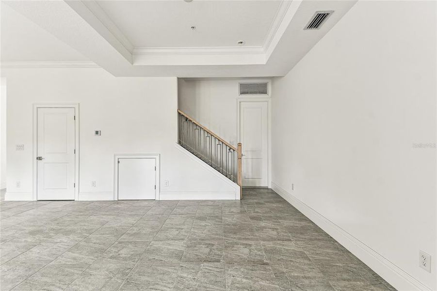 Spacious, unfurnished interior of a new home in , Lakewood Ranch (Image 19).