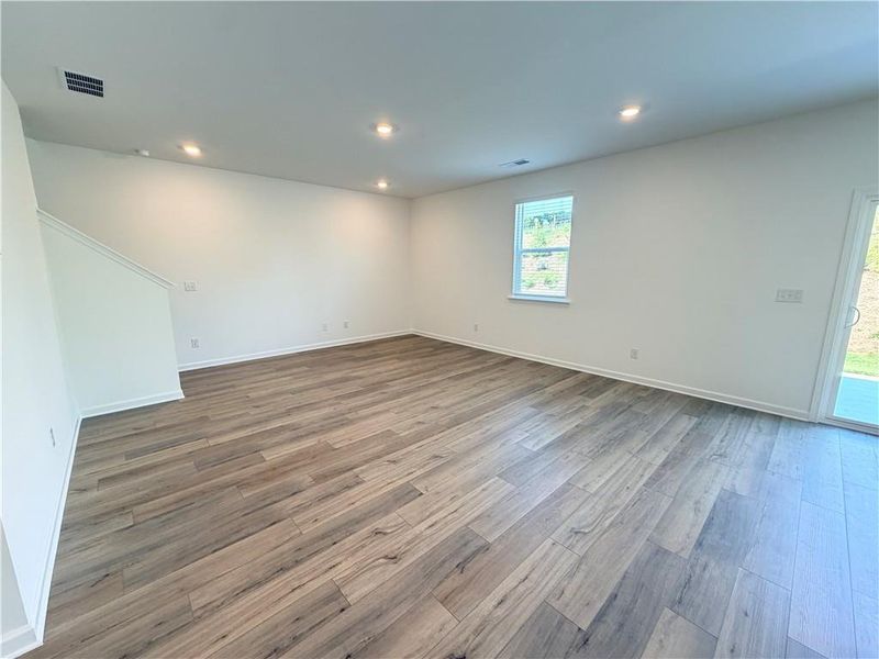 Spacious, unfurnished interior of a new home in Apalachee Hills, Bethlehem (Image 6). Spacious, unfurnished interior of a new home in Apalachee Hills, Bethlehem (Image 6).