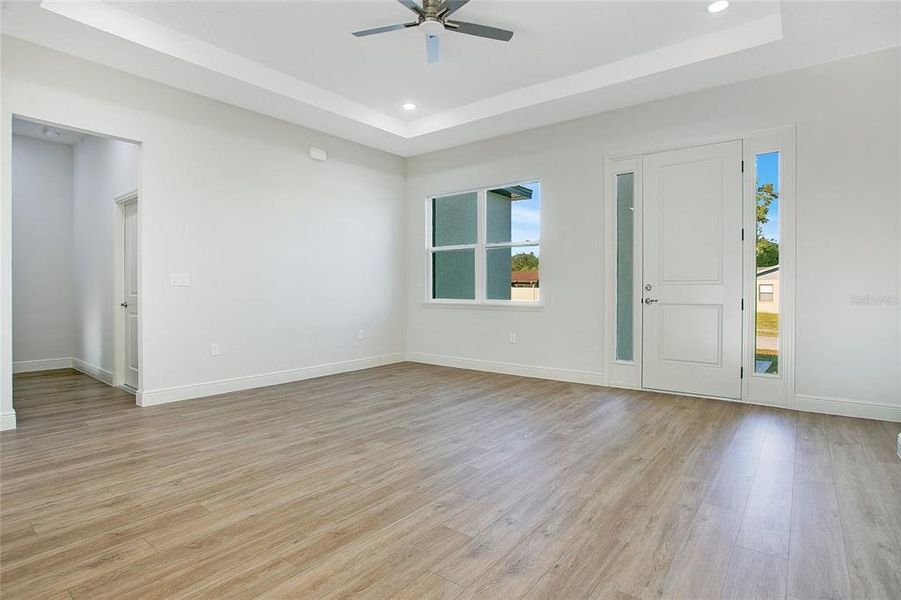 Spacious, unfurnished interior of a new home in , Ocala (Image 13).