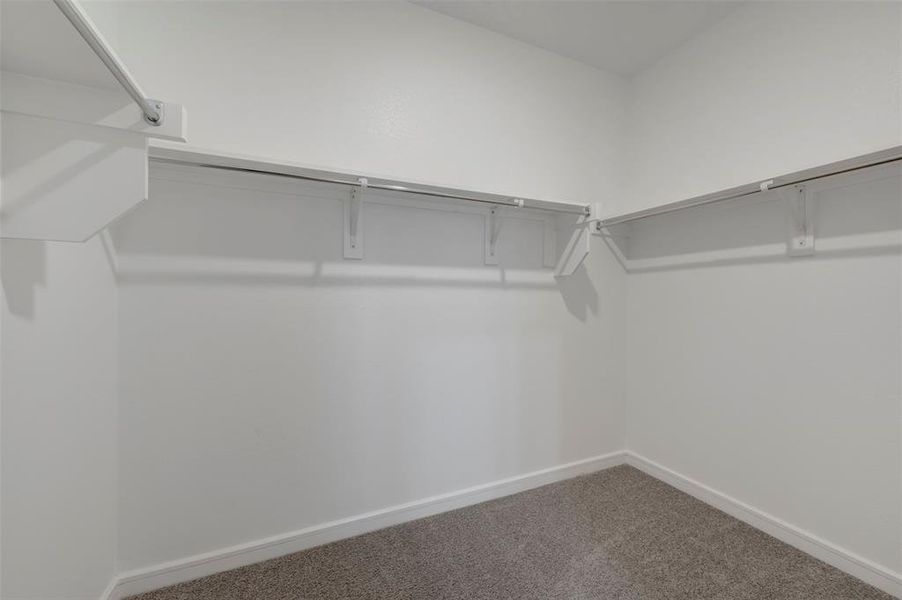 Spacious, unfurnished interior of a new home in Aspire at Reunion, Newark (Image 20).