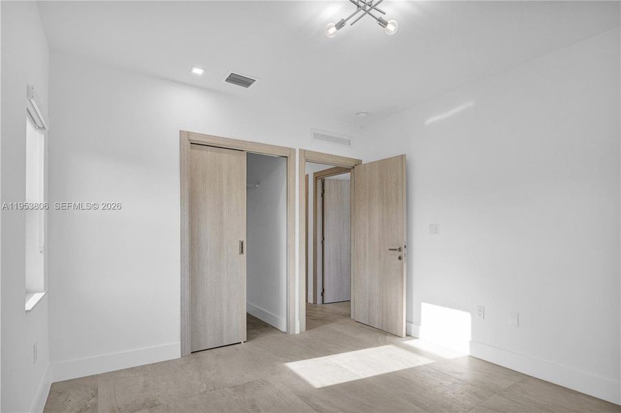 Spacious, unfurnished interior of a new home in , Miami (Image 20).