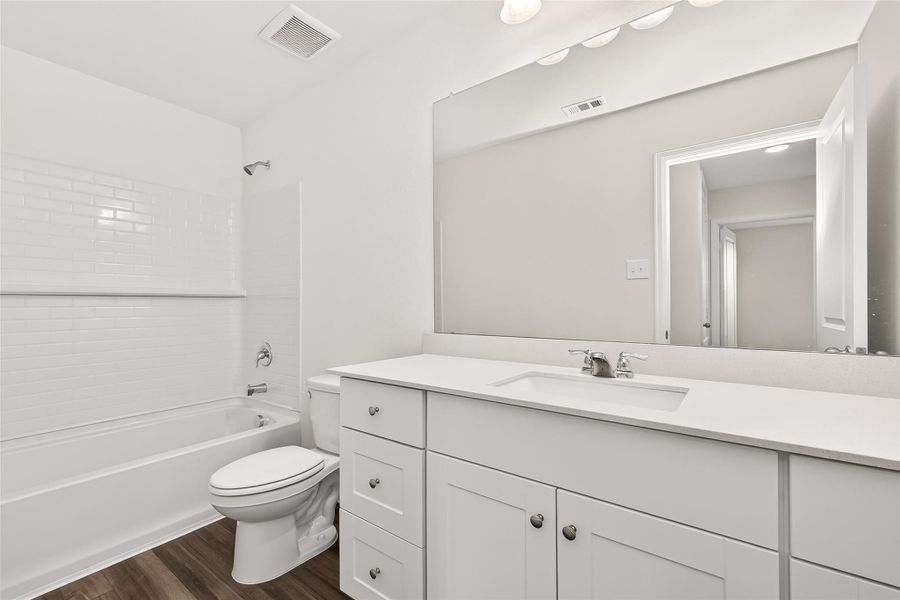 2nd Floor Full Bath