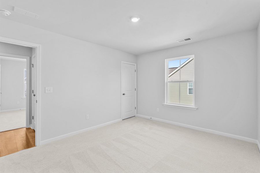 Spacious, unfurnished interior of a new home in Fieldstone, Lexington (Image 40). Spacious, unfurnished interior of a new home in Fieldstone, Lexington (Image 40).
