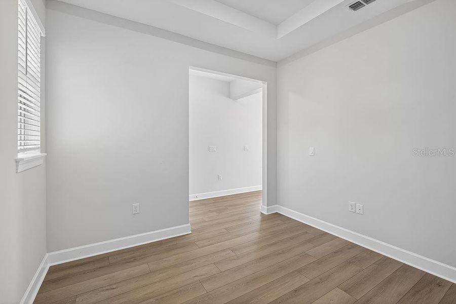 Spacious, unfurnished interior of a new home in Coasterra Community Group Page, Palmetto (Image 13).