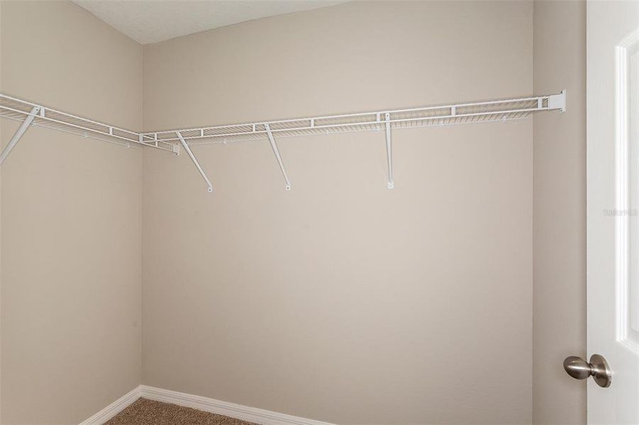 Spacious, unfurnished interior of a new home in Pasadena Woods, Dade City (Image 15).