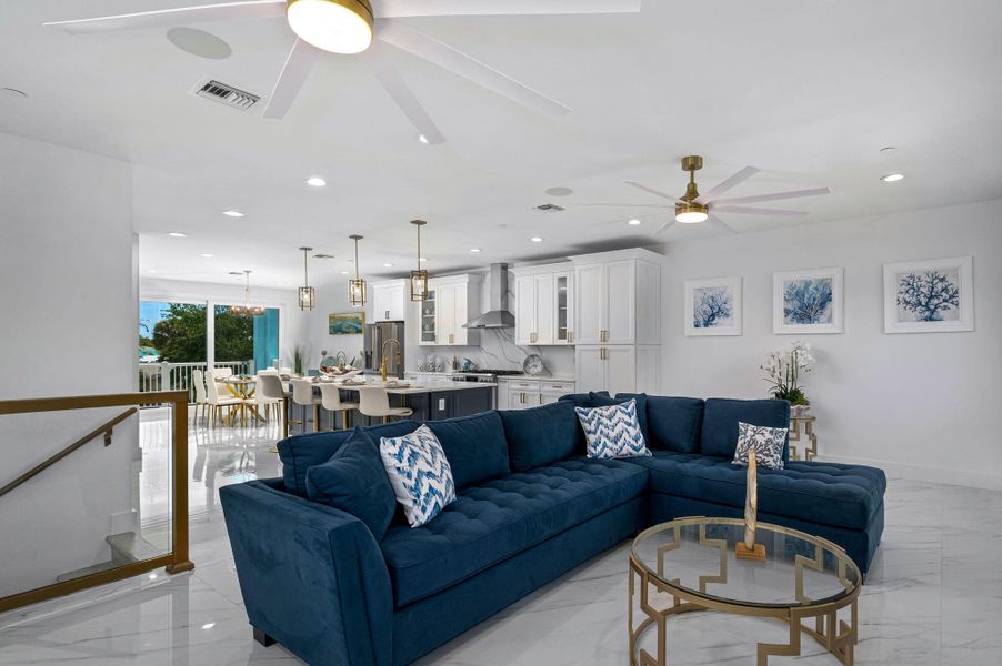 101 Desota St kitchen couch