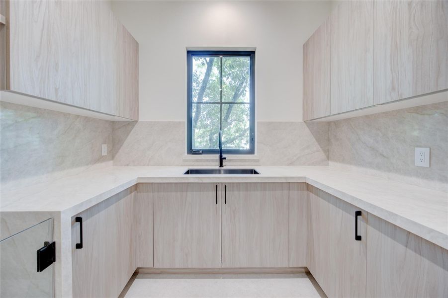Furnished interior view inside a new home in , Houston (Image 28).
