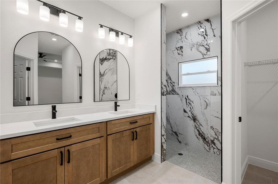 Furnished interior view inside a new home in , Orange City (Image 13).