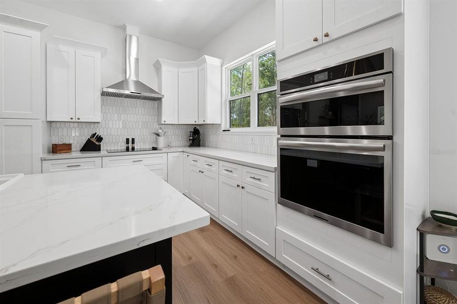 Furnished interior view inside a new home in , Fort White (Image 17).