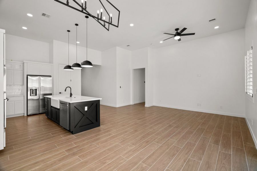 Furnished interior view inside a new home in Paseo Del Este Unit 9, El Paso (Image 7). Furnished interior view inside a new home in Paseo Del Este Unit 9, El Paso (Image 7).