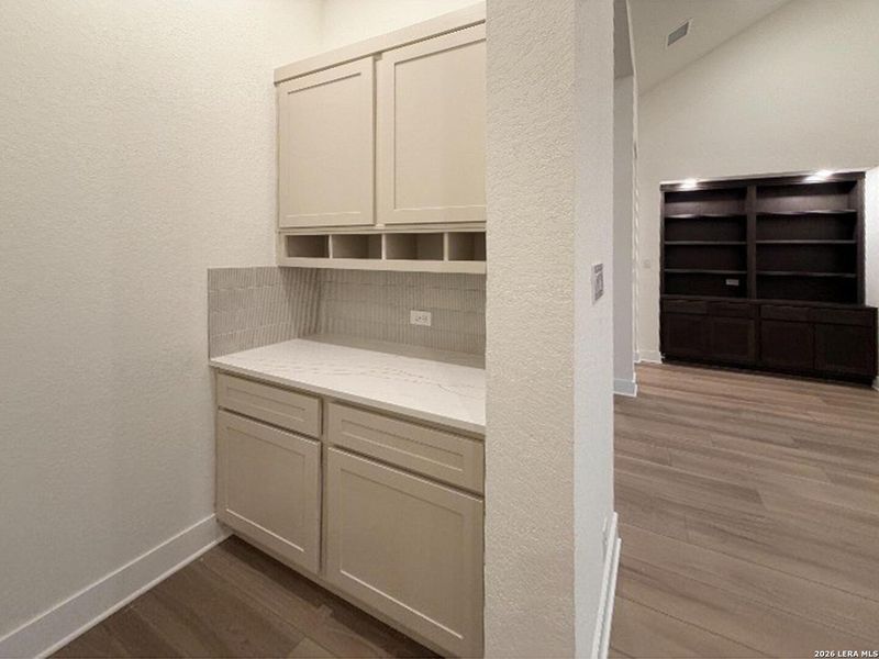 Furnished interior view inside a new home in Waldsanger, New Braunfels (Image 10).