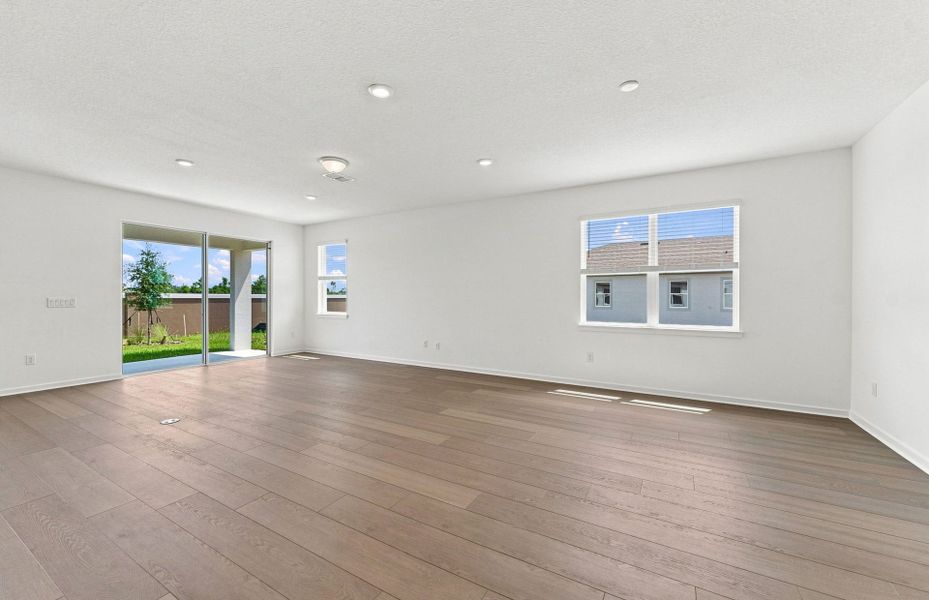 Spacious, unfurnished interior of a new home in Seaire, Parrish (Image 13).