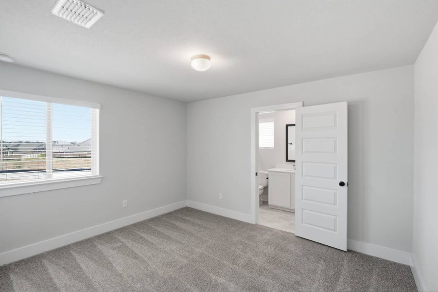 Spacious, unfurnished interior of a new home in Alsatian Oaks, Castroville (Image 46).