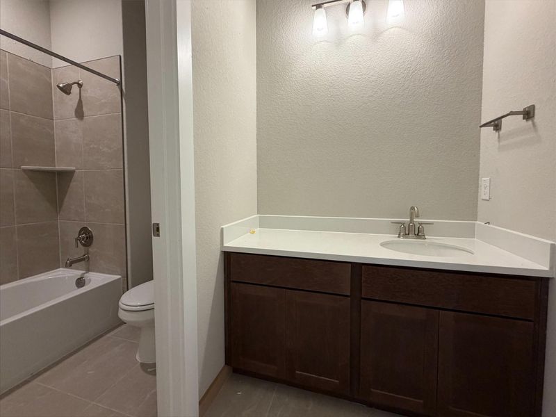 Furnished interior view inside a new home in Creeks Crossing, Elgin (Image 6).