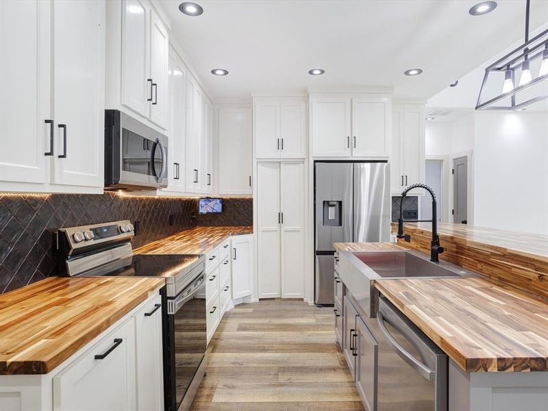 Furnished interior view inside a new home in , Bells (Image 7).