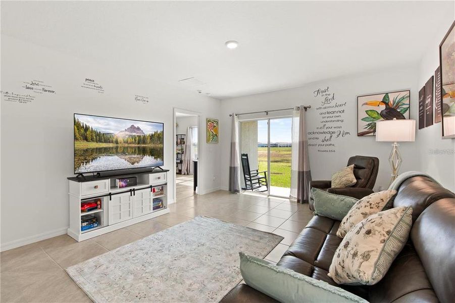Furnished interior view inside a new home in , Wesley Chapel (Image 5).