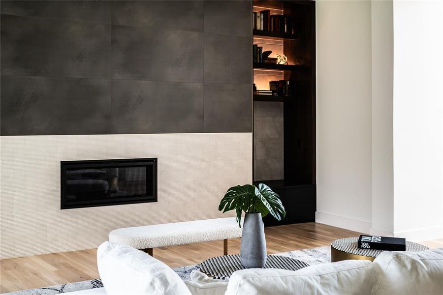 Furnished interior view inside a new home in , Dallas (Image 27). Furnished interior view inside a new home in , Dallas (Image 27).