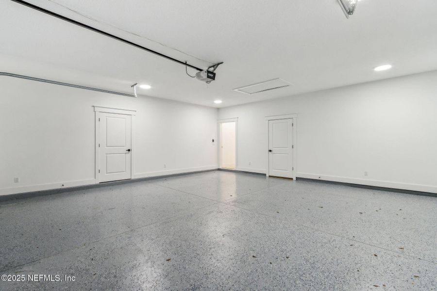 Spacious, unfurnished interior of a new home in , Fernandina Beach (Image 42).