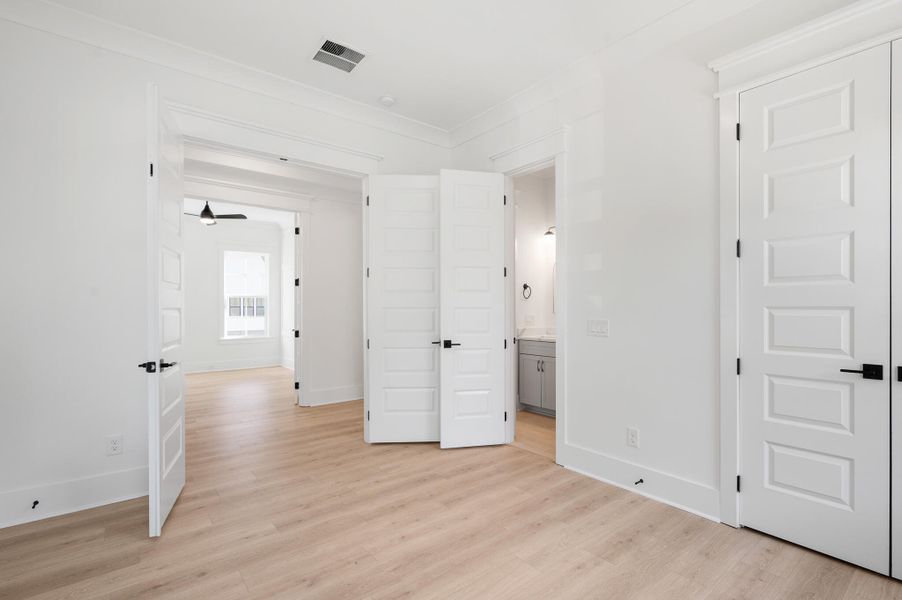 Spacious, unfurnished interior of a new home in , Meggett (Image 12).