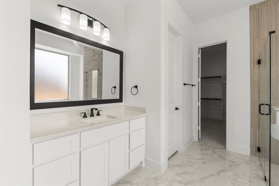 16_17. 4313 Bellview - Bath (2) 16_17. 4313 Bellview - Bath (2)