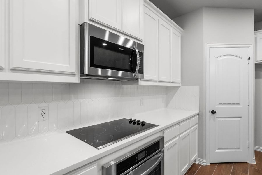 Furnished interior view inside a new home in Aero Vista, Caddo Mills (Image 12).