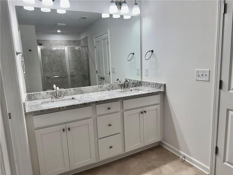 Furnished interior view inside a new home in Silver Leaf, Dawsonville (Image 9).