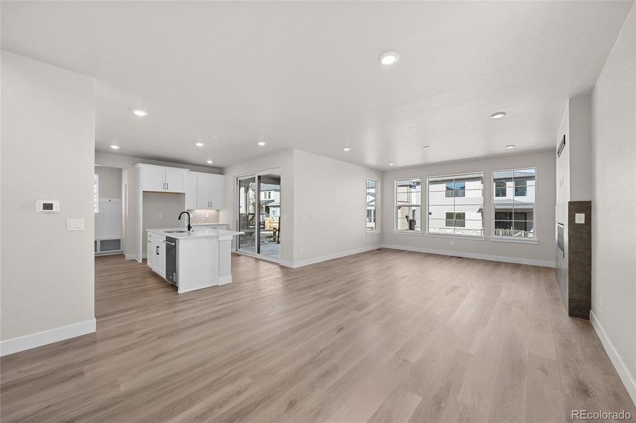 Spacious, unfurnished interior of a new home in , Littleton (Image 27).