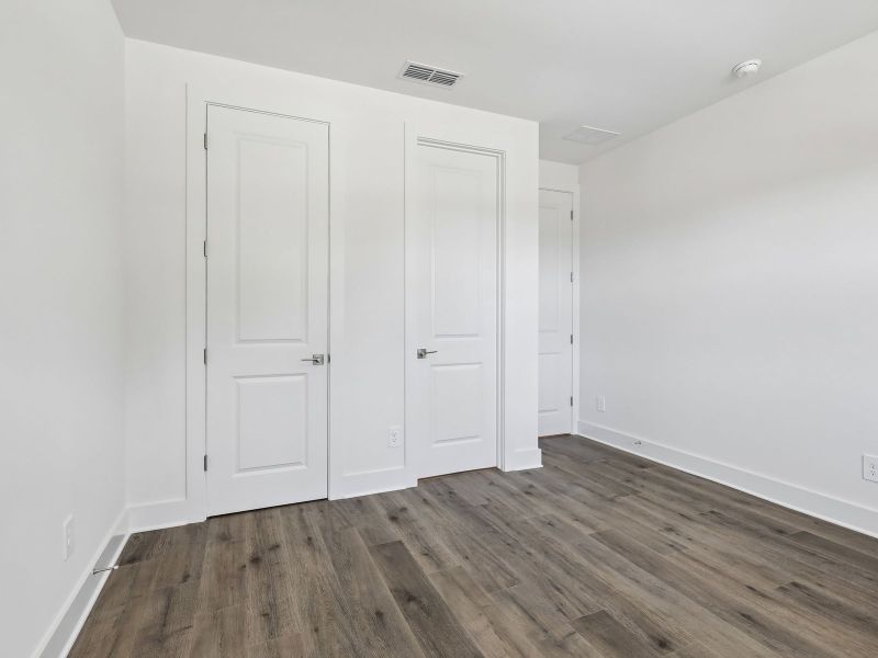 Spacious, unfurnished interior of a new home in Station Hill - Estate Series, Franklin (Image 18). Spacious, unfurnished interior of a new home in Station Hill - Estate Series, Franklin (Image 18).