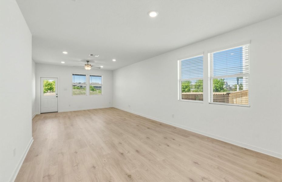 Spacious, unfurnished interior of a new home in Cameron Place, Austin (Image 12). Spacious, unfurnished interior of a new home in Cameron Place, Austin (Image 12).