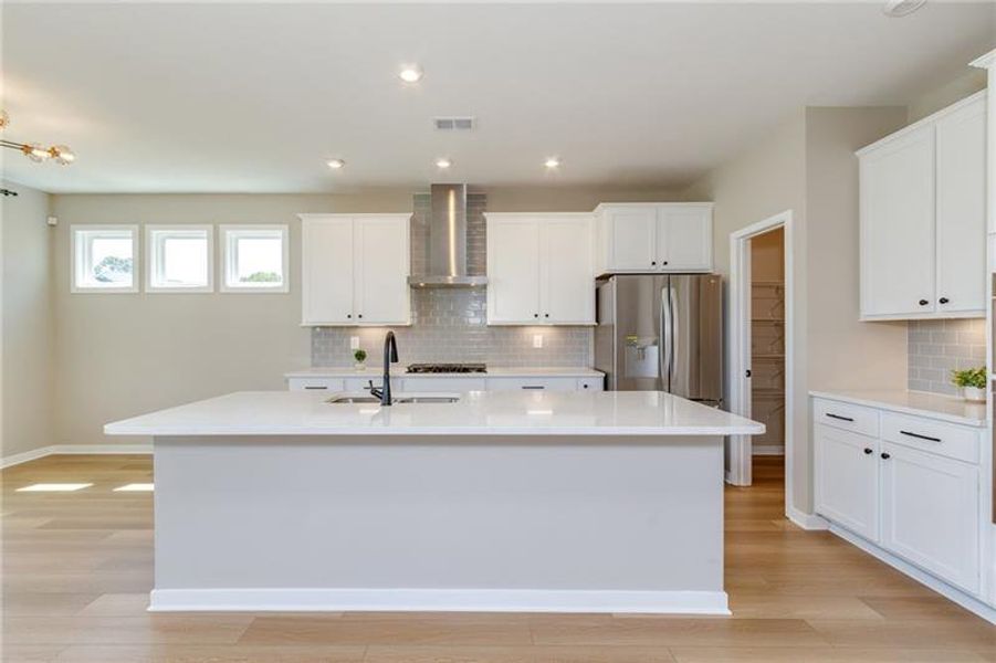 Furnished interior view inside a new home in Sweetbay Farm, Lawrenceville (Image 6).