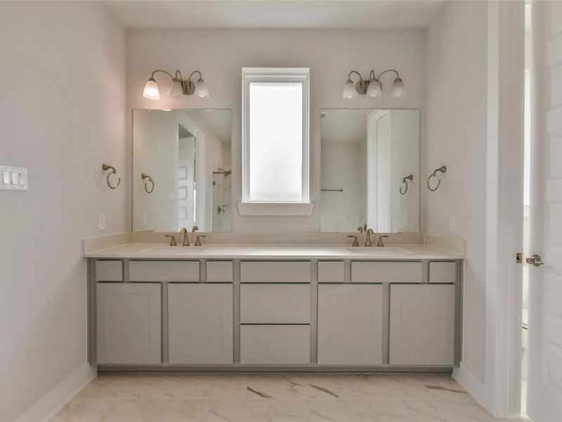 Furnished interior view inside a new home in Lago Mar, Texas City (Image 11).