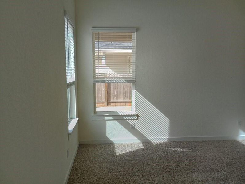 Spacious, unfurnished interior of a new home in Highcrest Meadow West, Georgetown (Image 16).