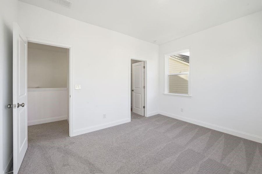 Spacious, unfurnished interior of a new home in Falls Creek, Flowery Branch (Image 17). Spacious, unfurnished interior of a new home in Falls Creek, Flowery Branch (Image 17).