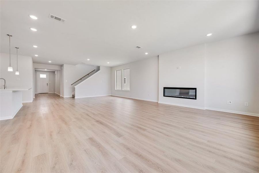 Spacious, unfurnished interior of a new home in Creekside of Crowley, Crowley (Image 14). Spacious, unfurnished interior of a new home in Creekside of Crowley, Crowley (Image 14).