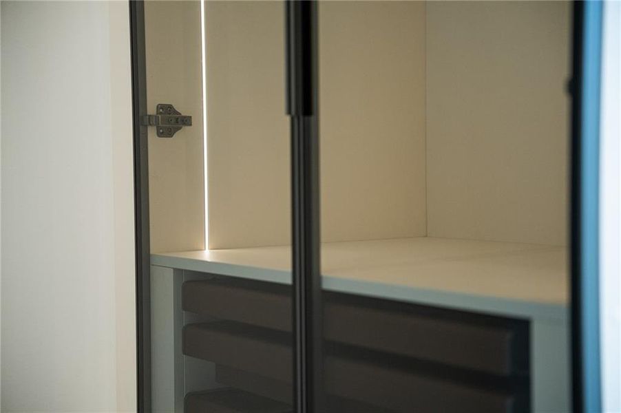 Close-up of interior finishes inside a home in Blue Heron Walk, Atlanta (Image 22).