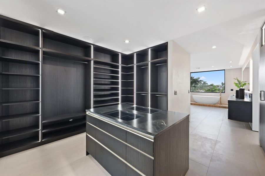 2825 Northeast 27th St - 92.jpg-SMALL