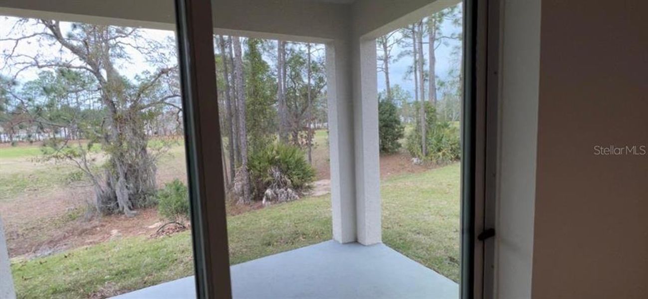 Image 9 of a home in Lake Diamond.
