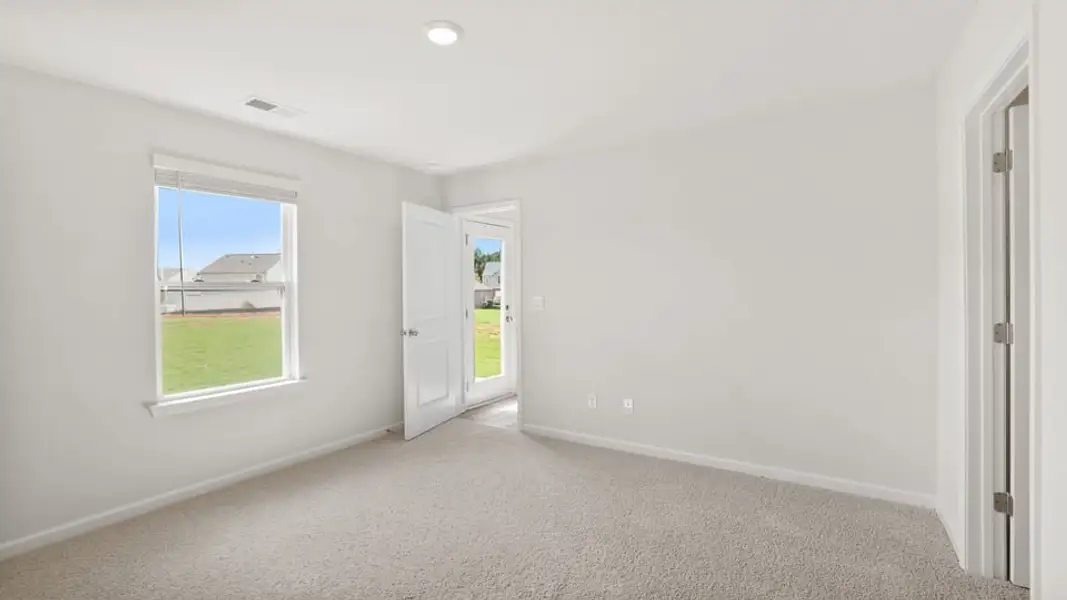 Spacious, unfurnished interior of a new home in Varner Station, Woodruff (Image 32).