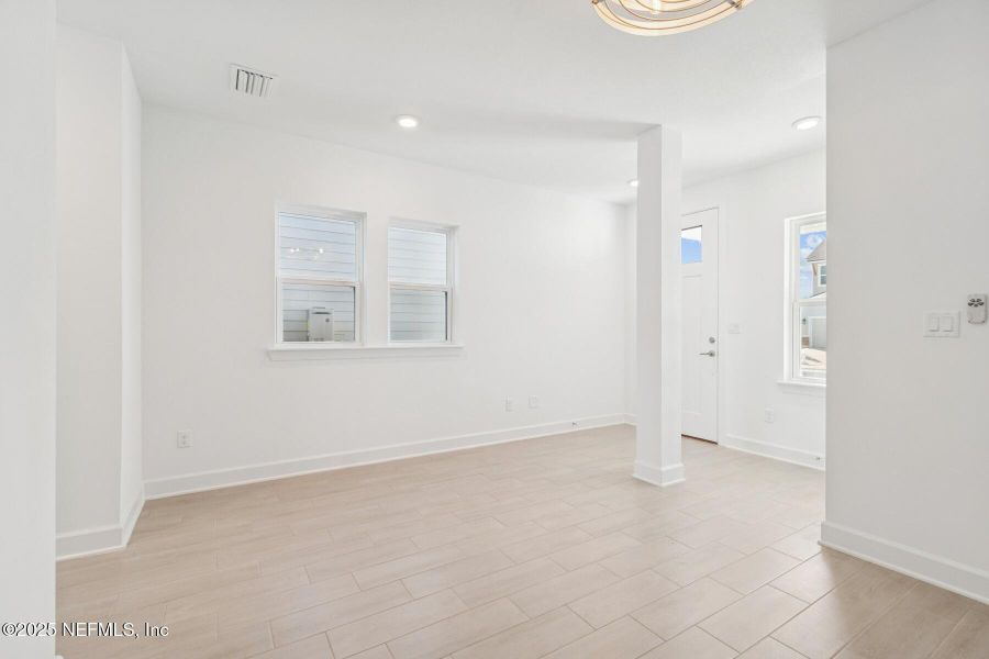 Spacious, unfurnished interior of a new home in Evergreen Island at Silverleaf - Classic, St. Augustine (Image 19).