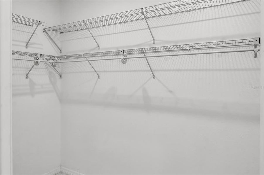 Spacious, unfurnished interior of a new home in , Orlando (Image 17).
