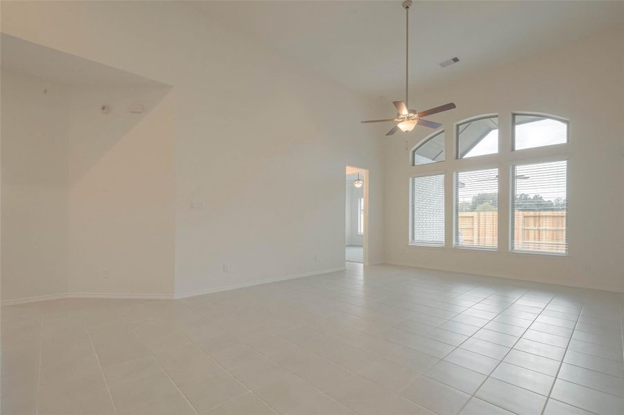 Spacious, unfurnished interior of a new home in Mandola Farms , Richmond (Image 18).