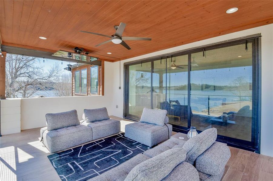 Exterior details and patio area of a home in , Granbury (Image 22).