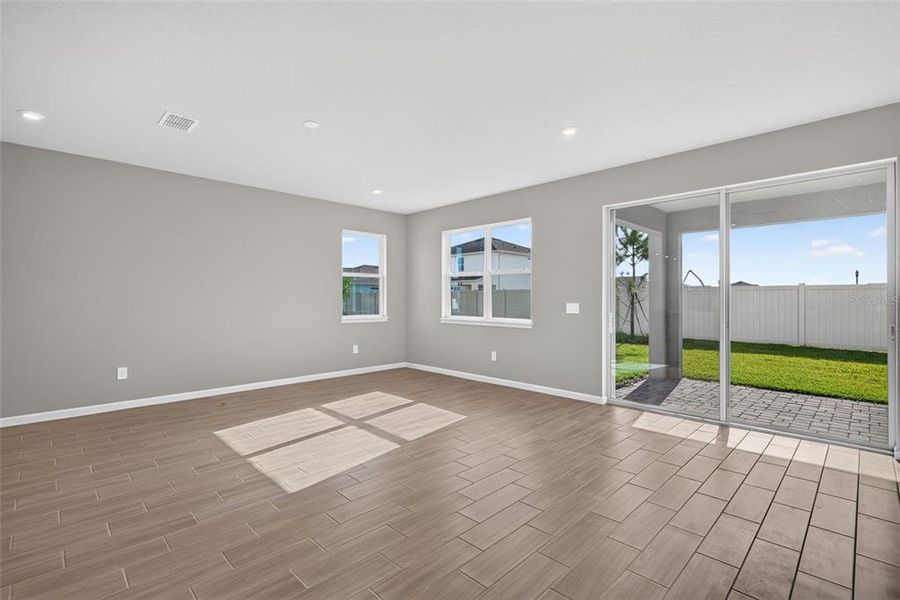 Spacious, unfurnished interior of a new home in Crosswind Ranch, Parrish (Image 22). Spacious, unfurnished interior of a new home in Crosswind Ranch, Parrish (Image 22).