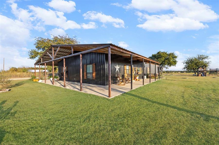 Community amenities in , Milford (Image 22).